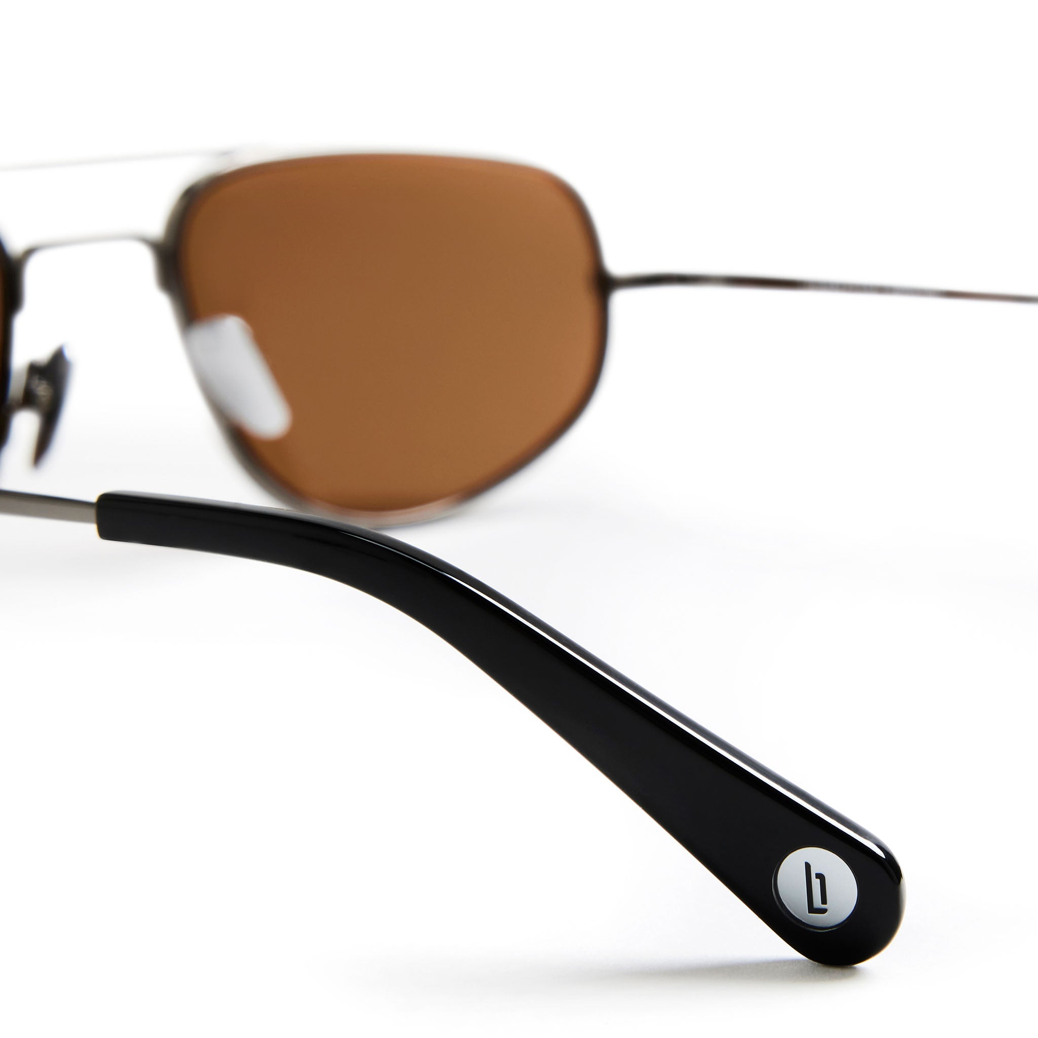 Yacht Rock Dark Silver Black Brown - Lilienthal Berlin