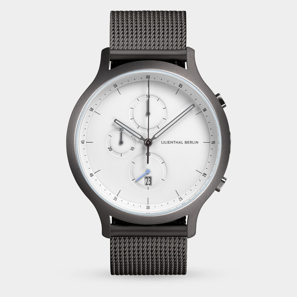 Chronograph – Dark Silver White