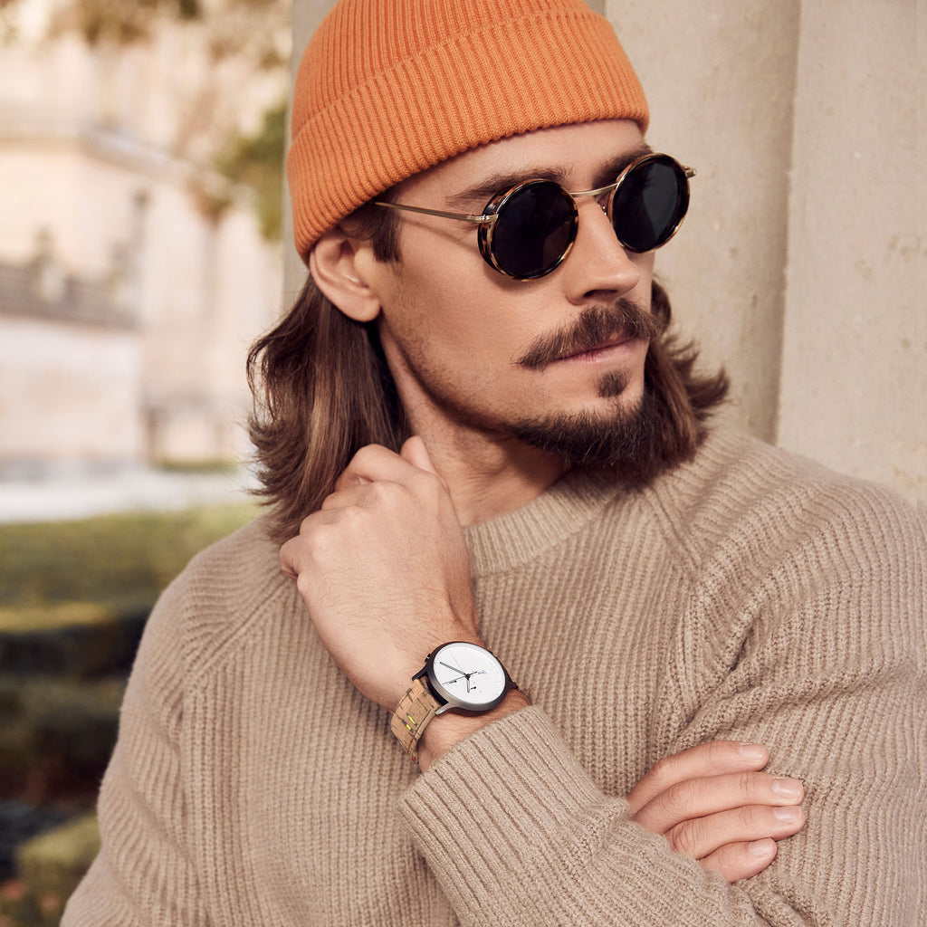 Chronograph – Dark Silver White