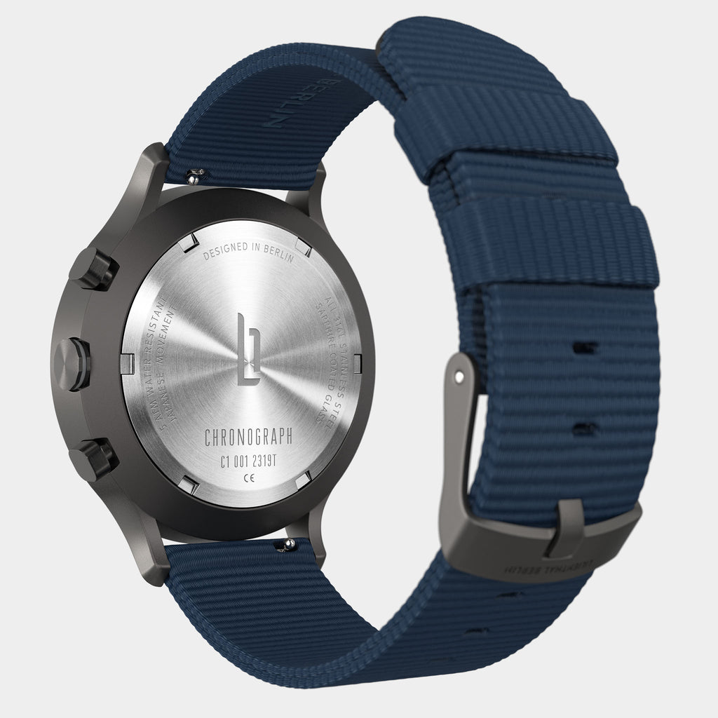 Chronograph – Dark Silver White