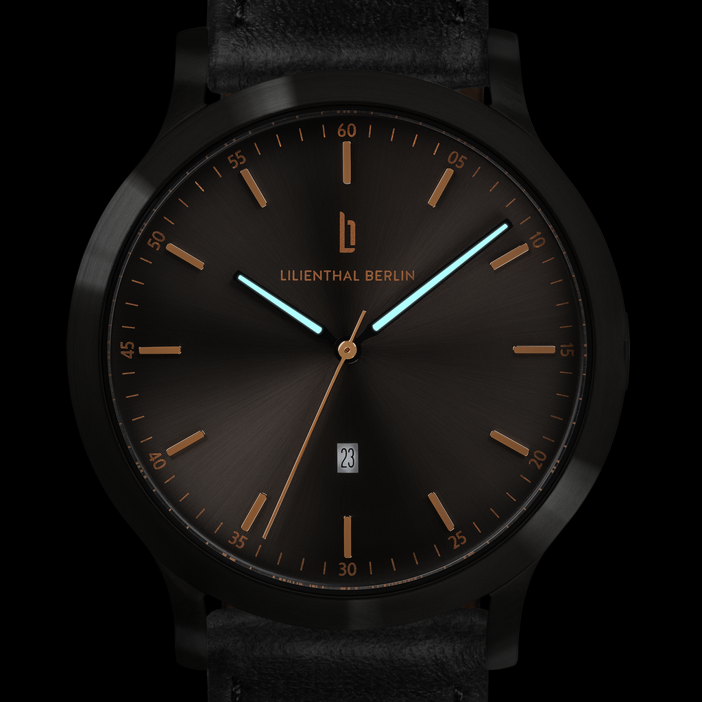 Huxley – Black Bronze
