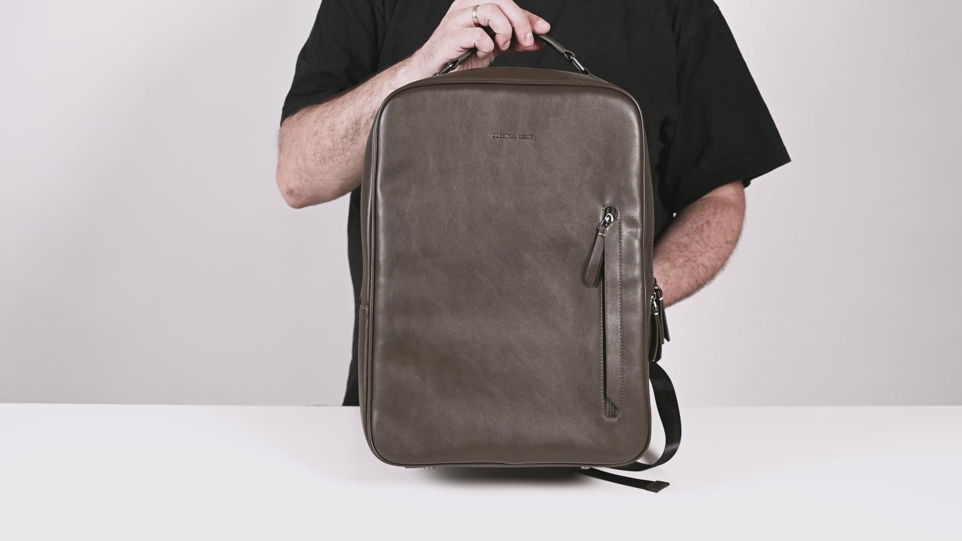 Virtuoso Minimalist Backpack – Khaki